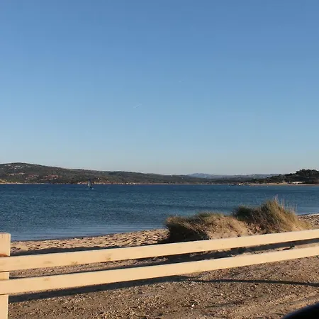 Bouganville Hébergement de vacances Barrabisa